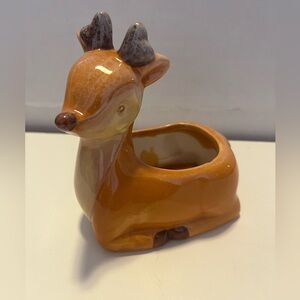 Vintage Deer Planter
Adorable Deer Ceramic Planter
Small, succulent